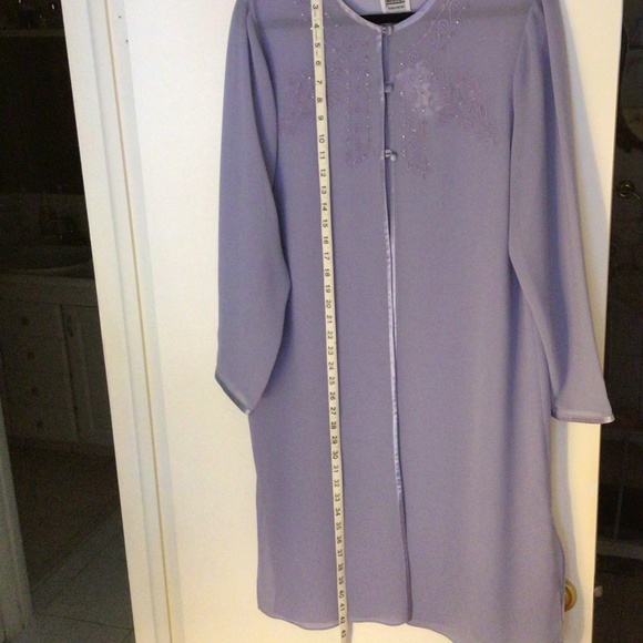 Lavender cover/cape , for dress - Picture 15 of 15